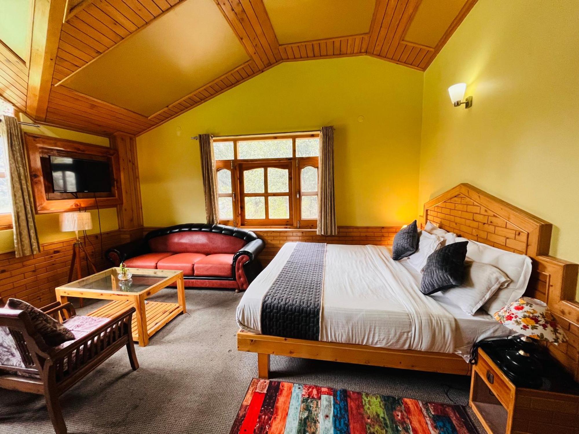 The Hollywood Vibes - #Riverview #Premium Rooms #Prime Location #Most Awarded #Parking #Top Rated #Open Terrace #Best Selling Hotel In Manali Exterior foto