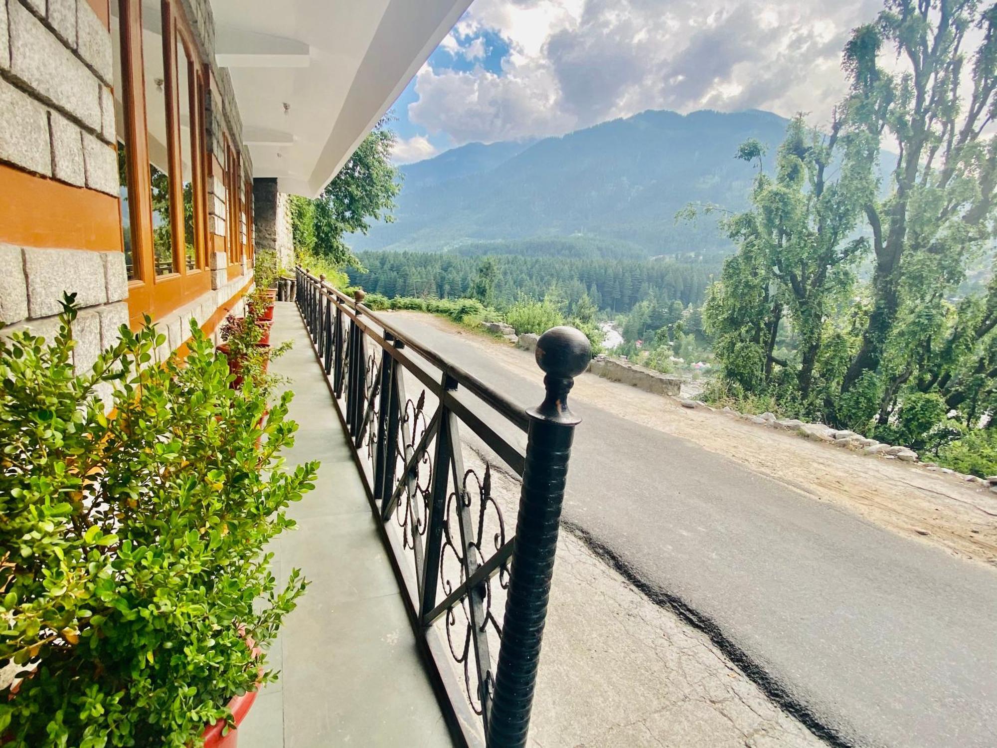 The Hollywood Vibes - #Riverview #Premium Rooms #Prime Location #Most Awarded #Parking #Top Rated #Open Terrace #Best Selling Hotel In Manali Exterior foto
