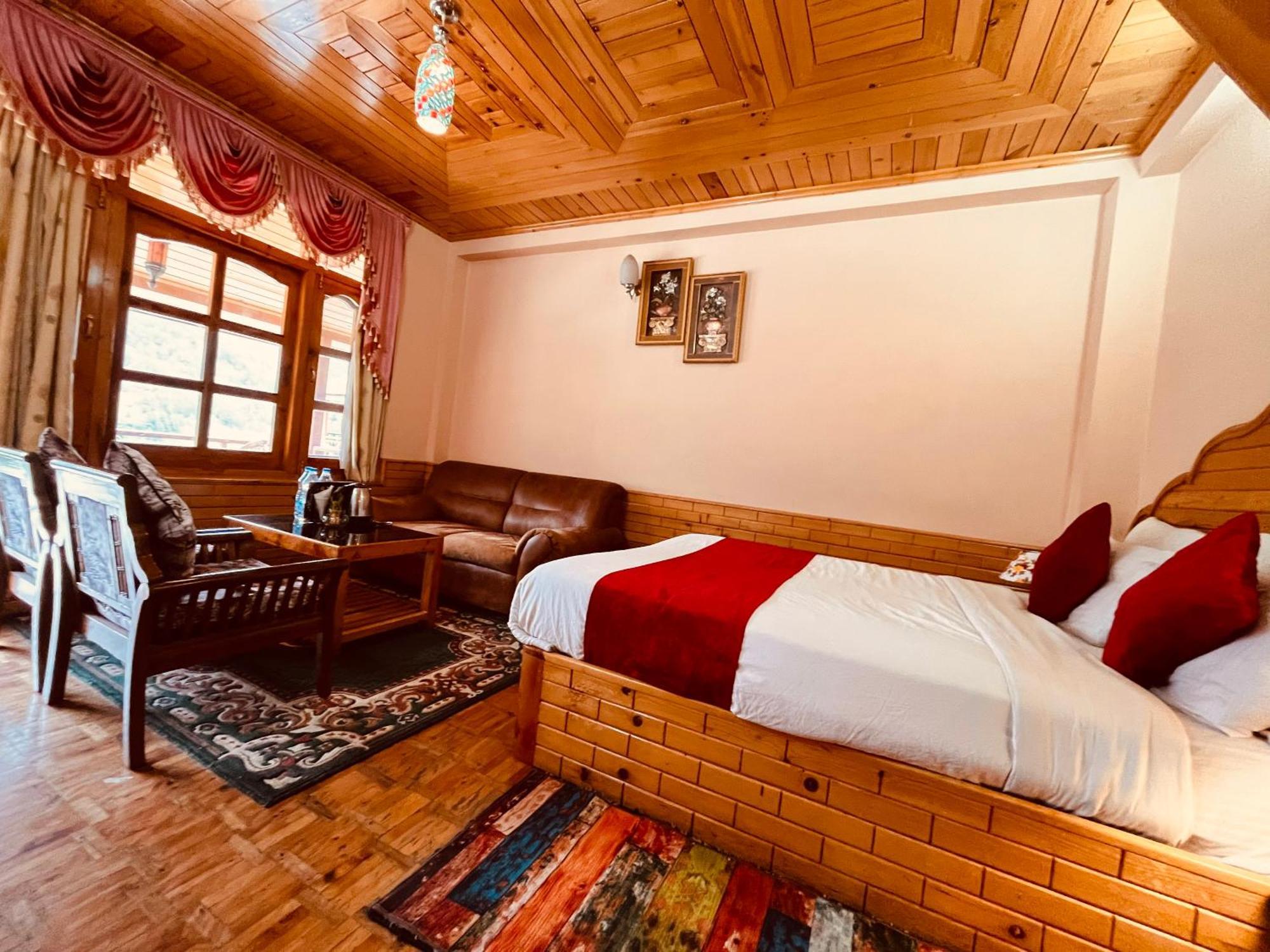 The Hollywood Vibes - #Riverview #Premium Rooms #Prime Location #Most Awarded #Parking #Top Rated #Open Terrace #Best Selling Hotel In Manali Exterior foto